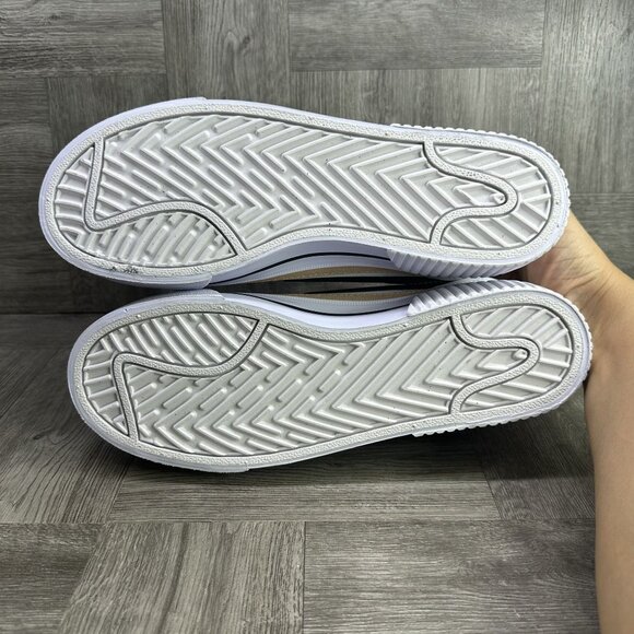 Nike Court Legacy Women's size 10 White Black Casual Shoes DM7590-100 - Picture 8 of 9